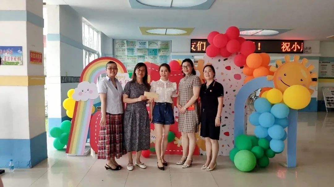 · 童心飛揚(yáng) 愛心助夢(mèng)